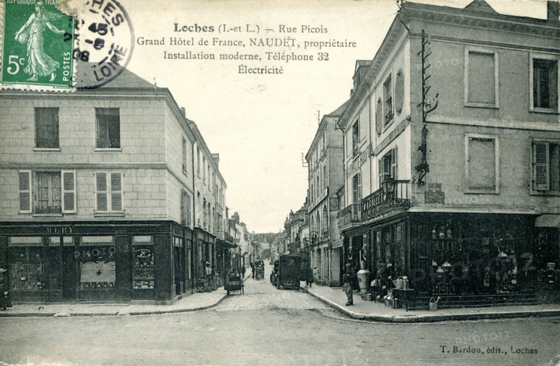 Loches