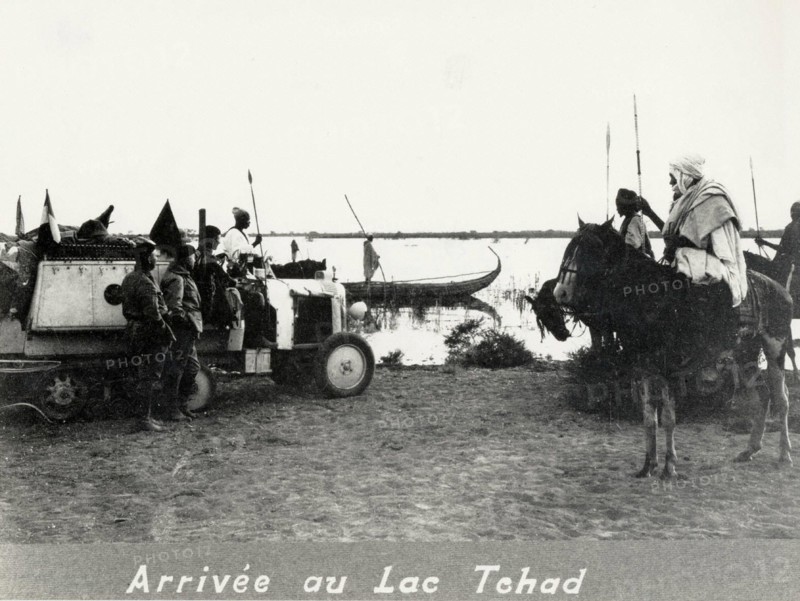The Citroën "Black Cruise" in 1924 : arriving at Lake Chad.