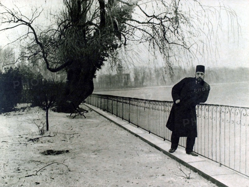 Moulaï Hafid in exile (1926)