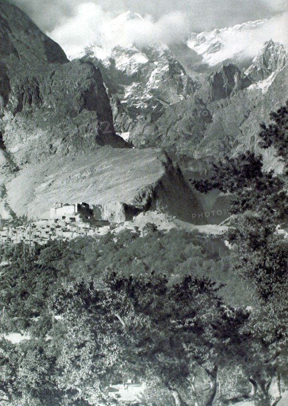 Entre les Indes et le Turkestan chinois, Baltit, capitale de la principauté de Hunza