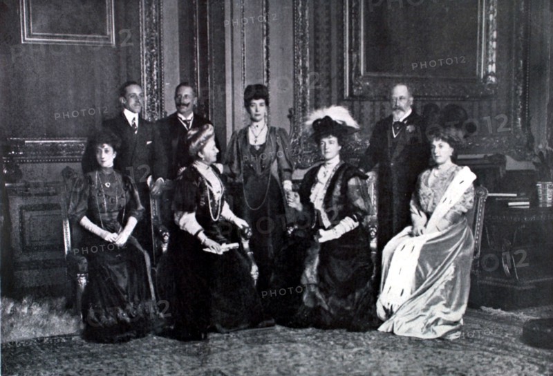 Angleterre. Réunion de huit têtes couronnées