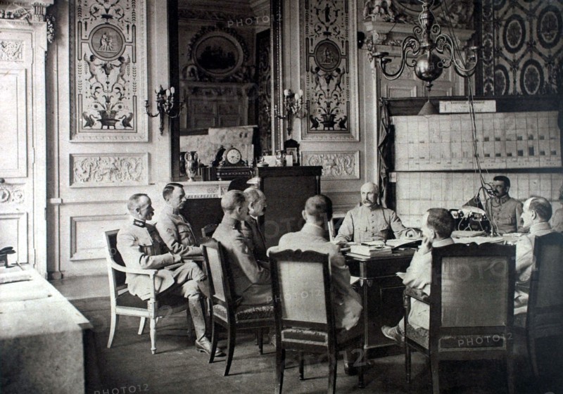Première Guerre Mondiale. Le rapport quotidien dans le cabinet du général Pétain (été 1917)