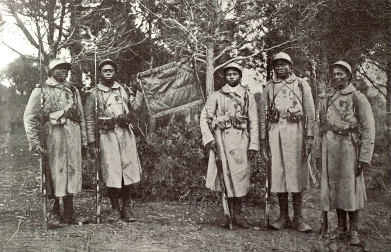Senegalese infantrymen decorated with the fourragère, 1917