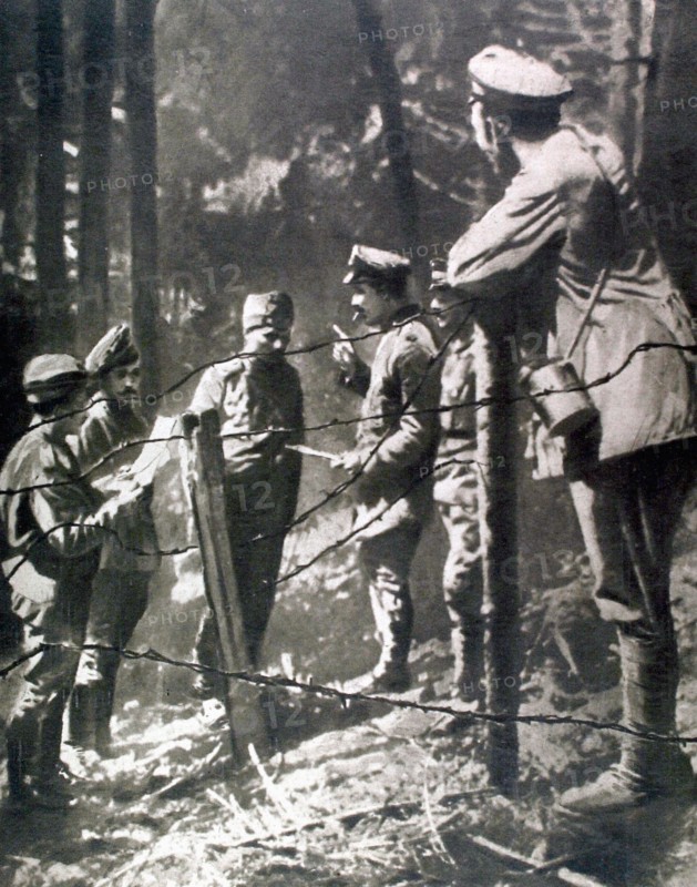 Première Guerre Mondiale. Parlementaires russes sur le front oriental