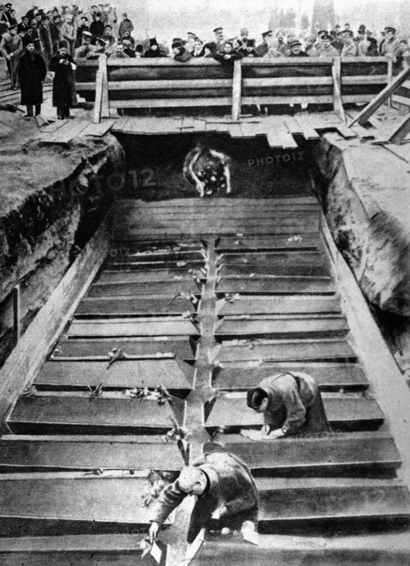 Russian Revolution. Burial of maximalist officers in Kiev, Ukraine (1918)