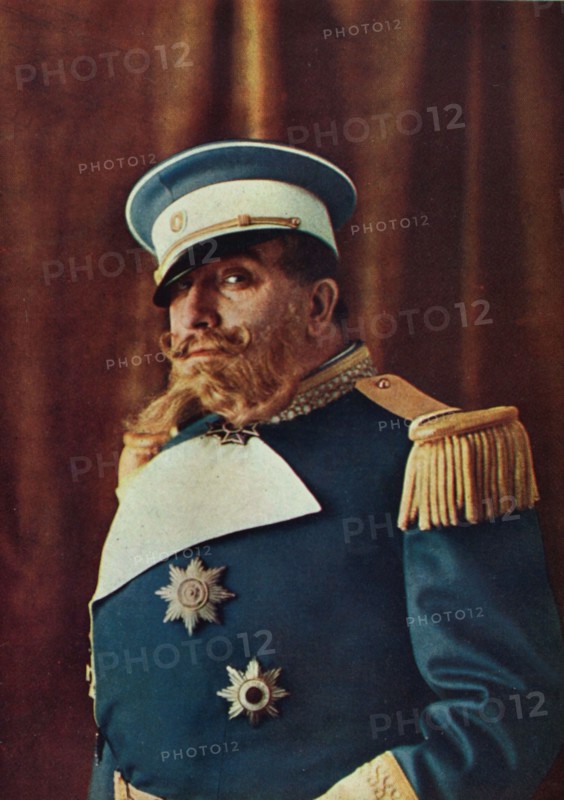 Lucien Guitry in the role of Archduke Paul
