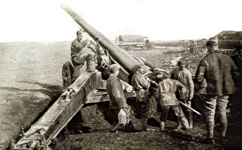 Première Guerre Mondiale. Le nouveau canon français 155 long Filloux