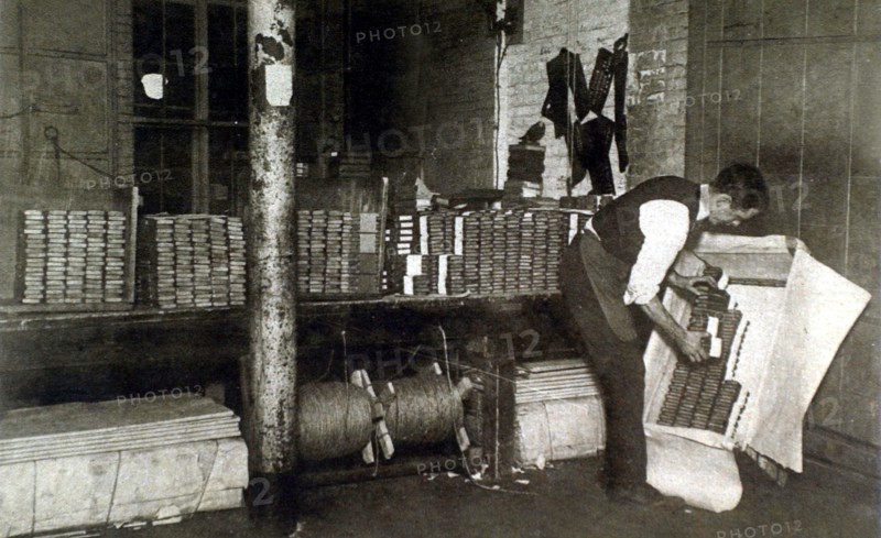 World War I. America sends Bibles to its soldiers (1918)