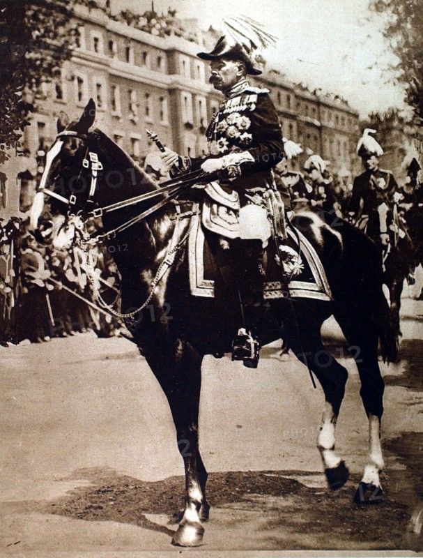 World War I. Lord Kitchener, appointed war minister (1914)