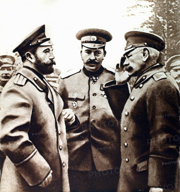 World War I. Tsar Nicholas II speaking with Generals Januchkevich and Ruzsky (1915)