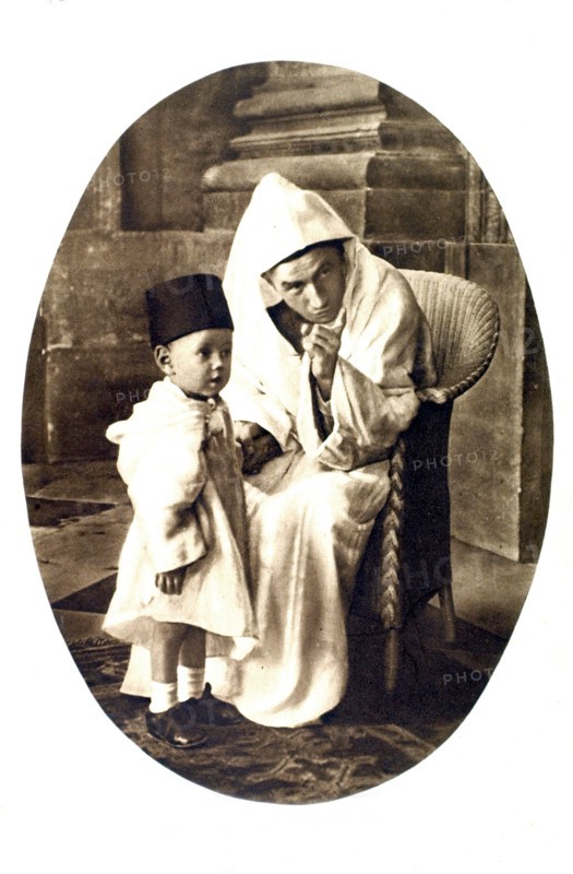 Le sultan du Maroc, Sidi Mohammed ben Youssef et son fils (1931)