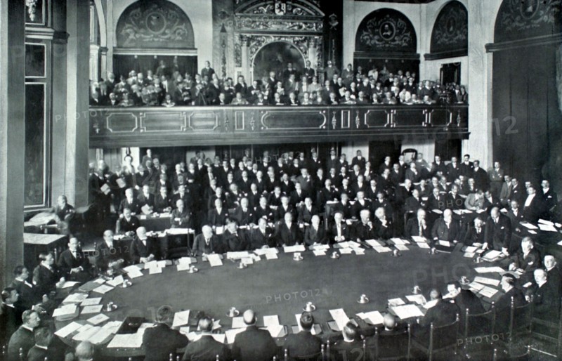 Séance d'ouverture de la conférence internationale de La Haye (1929)