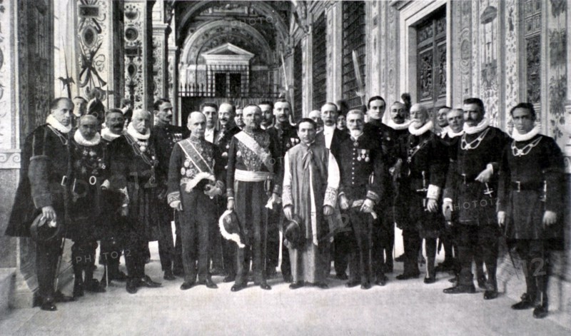 Réception au Vatican de l'ambassade extraordinaire française pour la canonisation de Jeanne d'Arc (1920)