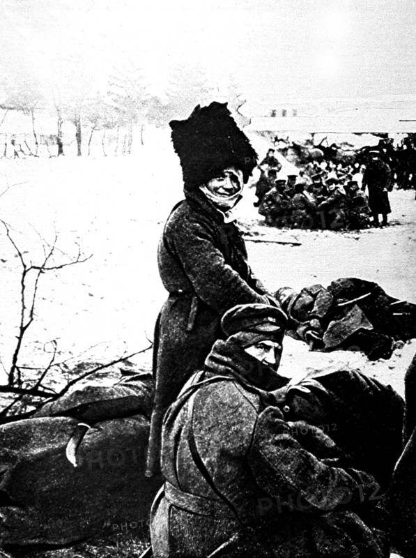 World War I. On the front, Russian soldiers are not afraid of the winter and easily sleep in the snow (1915)