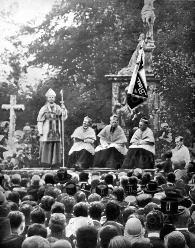 Fête régionaliste en Bretagne (1930)