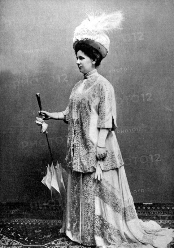 Portrait of H.M. Wilhelmina, Queen of the Netherlands (1909)