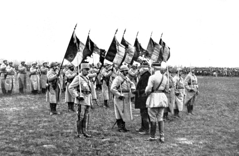 World War I.
General Joffre visiting the front (1916)