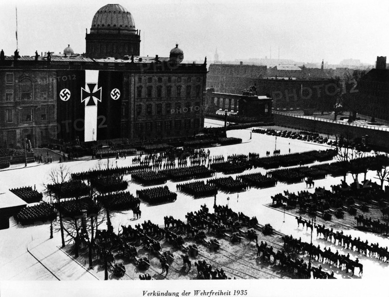 1935 / 3e Reich  / Proclamation du service militaire obligatoire