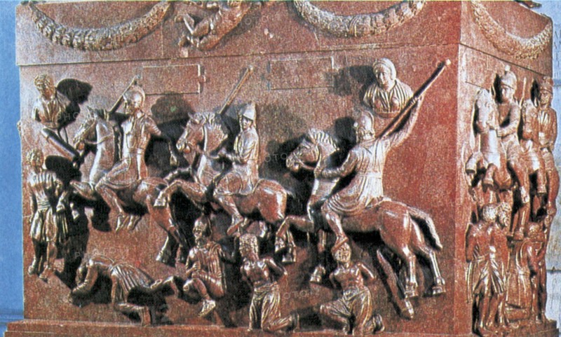 Bas-relief on a sarcophagus, Romans and Germans fighting