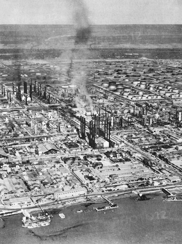 Oil refinery in Abadan.