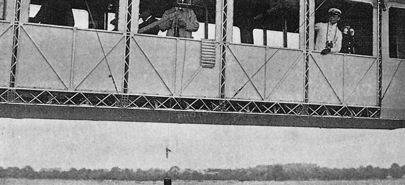 The luxurious gondola of Zeppelin LZ 7
