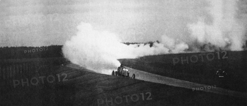 Test de la première voiture fusée à Rüsselsheim (1930)
