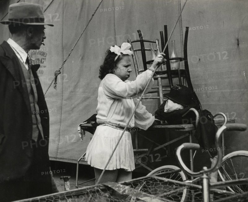 The Cirque Fanni at the Foire du Trône, circa 1948