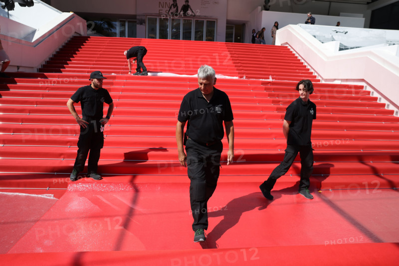 2026 Cannes Film Festival, red carpet set-up