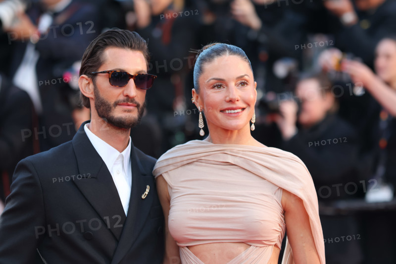 Pierre Niney, Natasha Andrews