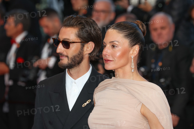 Pierre Niney, Natasha Andrews