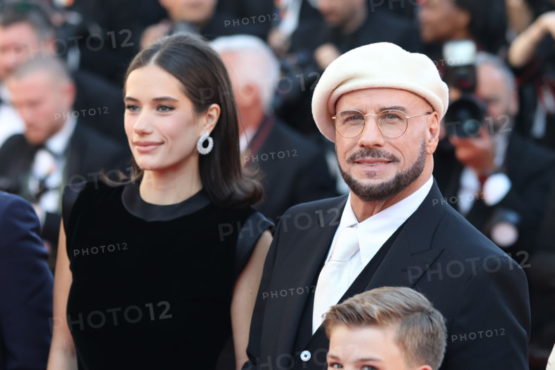 Ella Bleue Travolta, John Travolta