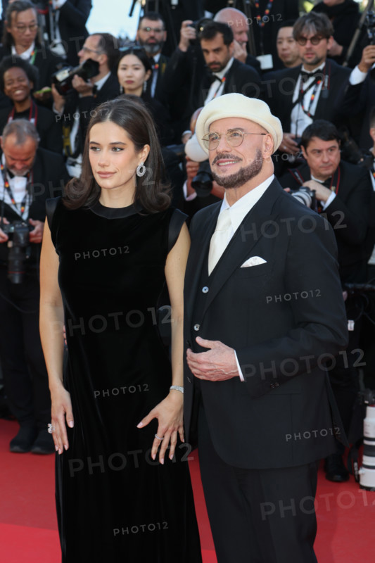 Ella Bleue Travolta, John Travolta