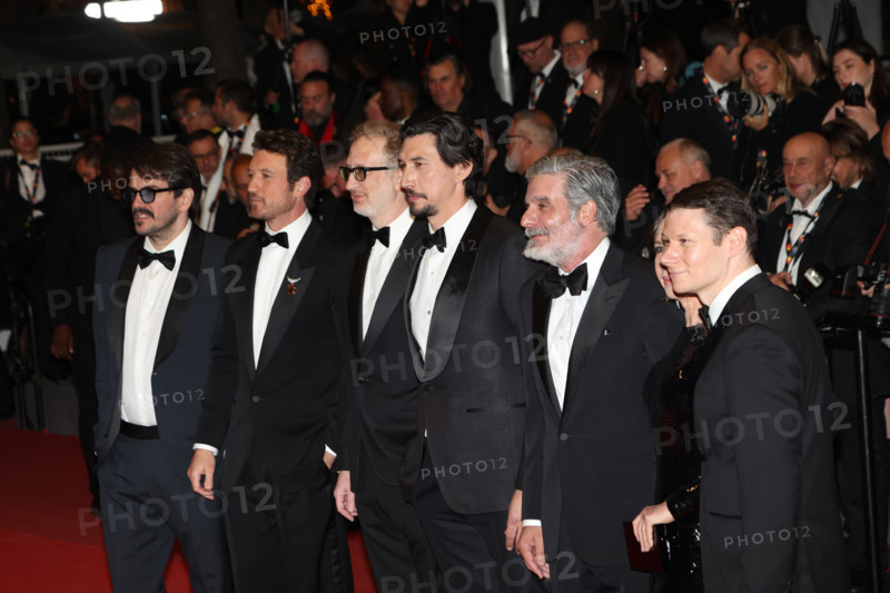 Cast of the film "Paper Tiger"