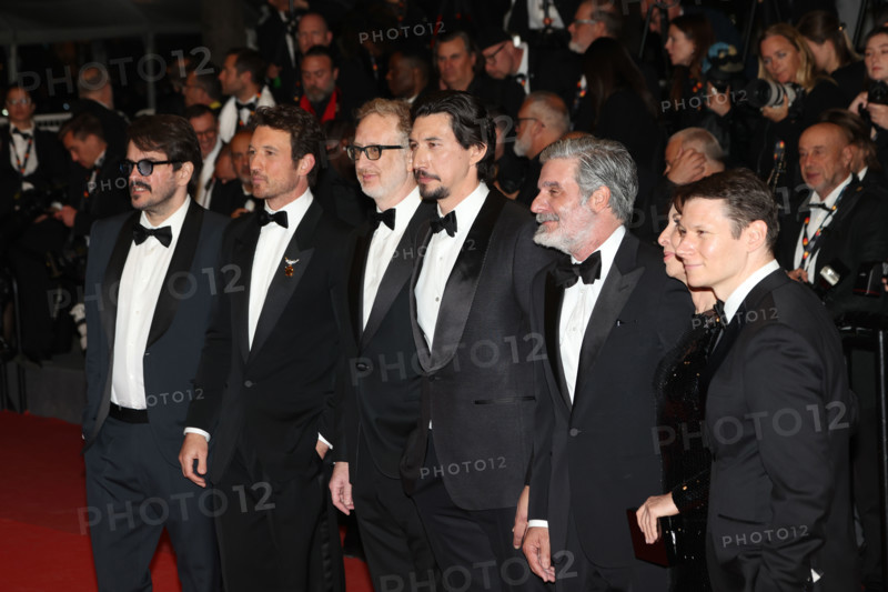 Cast of the film "Paper Tiger"