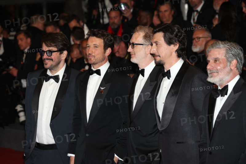 Cast of the film "Paper Tiger"