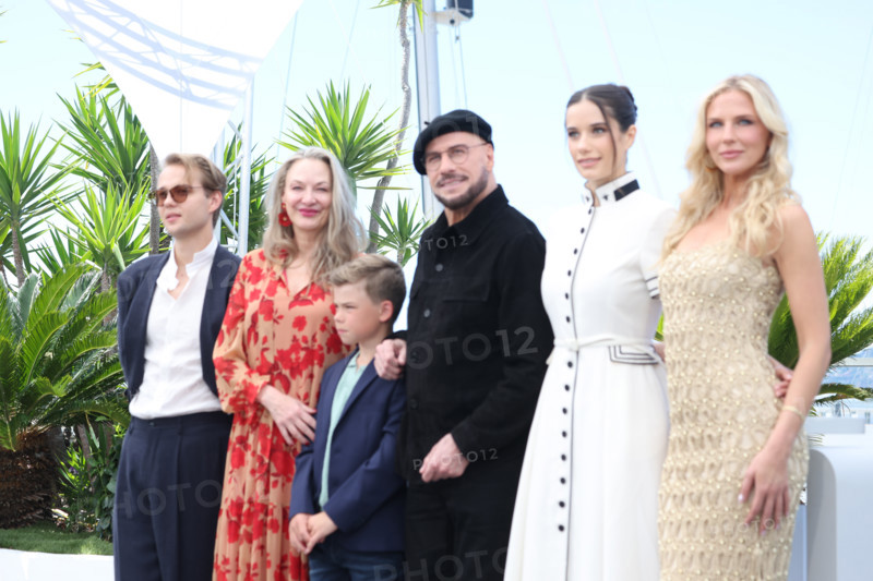Cast of the film 'Propeller One-Way Night Coach'