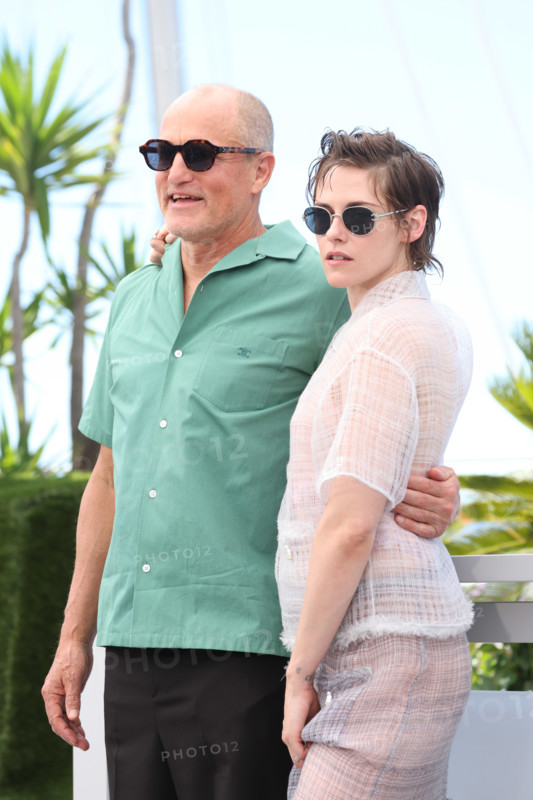 Woody Harrelson and Kristen Stewart