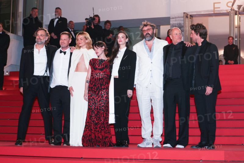 Cast of the film "Full Phil"