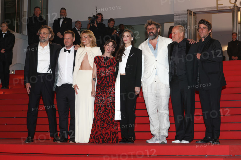 Cast of the film "Full Phil"