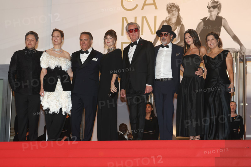 The cast of the film 'Diamond'