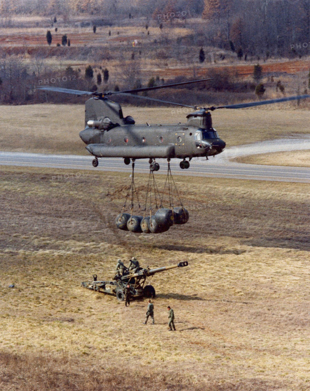 Hélicoptère américain Boeing Vertol CH-47 Chinook