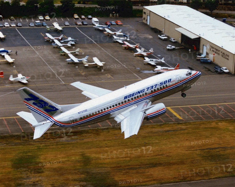 Boeing B 737-500