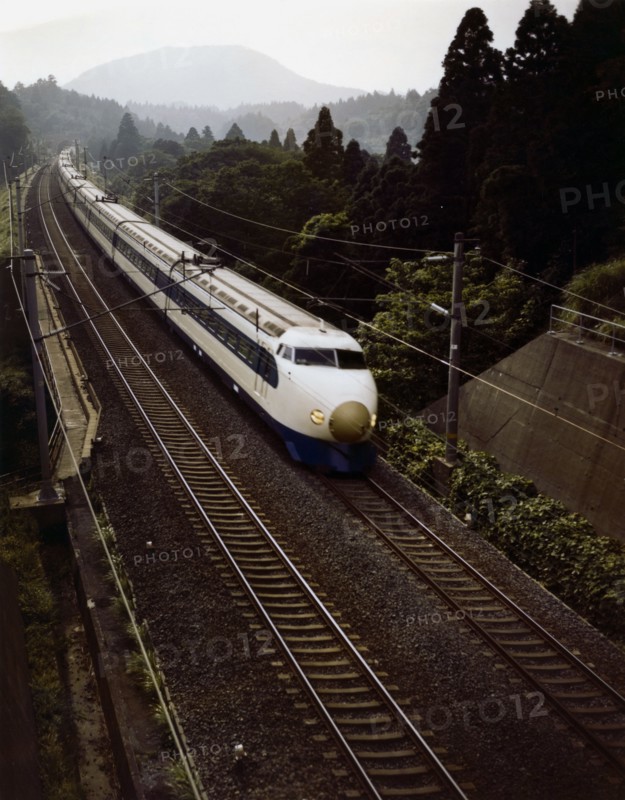 Le Shinkansen, 1982