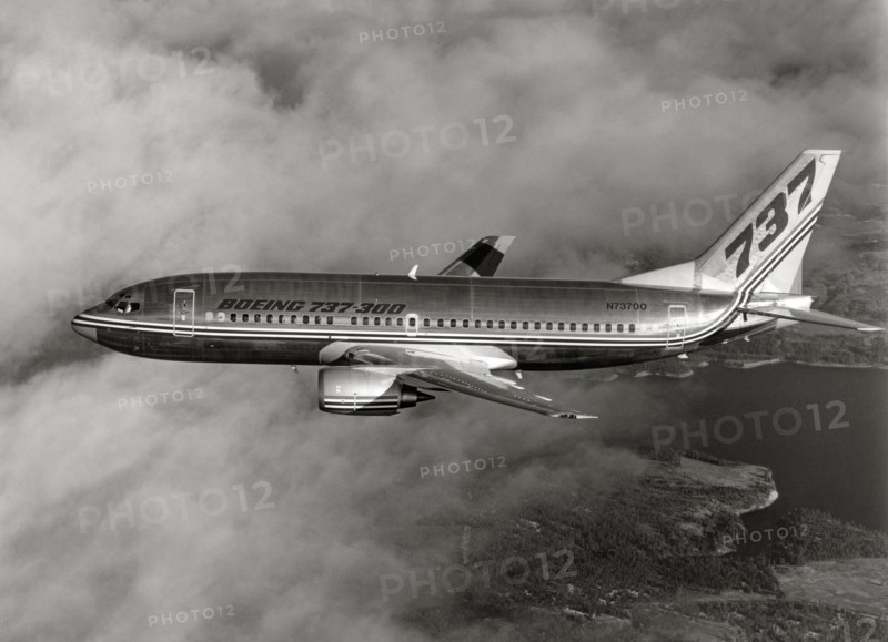 Boeing 737-300 en vol, 1984