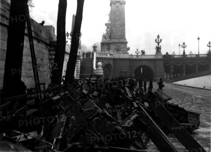 Damages after the 1934 riots in Paris