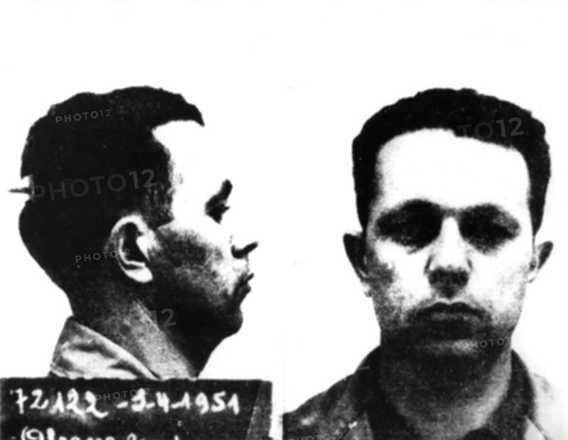 Fiche de recherche de la police judiciaire concernant Abane Ramdane (Guerre d'Algérie)