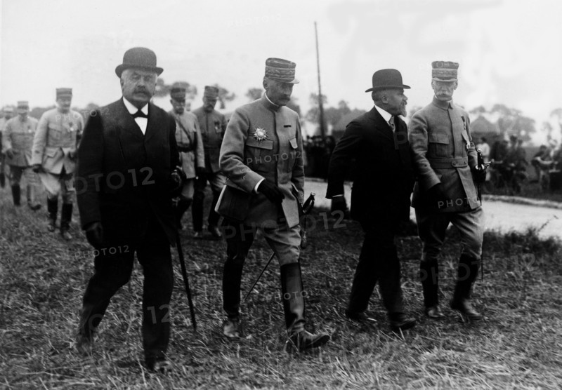 Prise d'armes à Gonesse, 1915