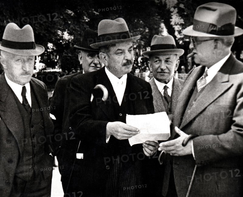 Vichy government: the new group