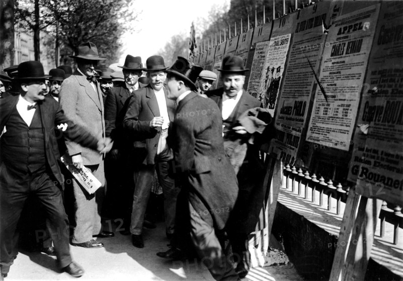 General elections: Men quarrelling