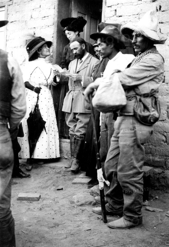 Francisco I. Madero receiving a message of peace